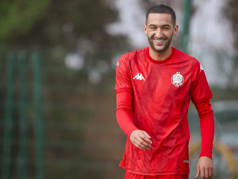 زياش يوجه رسالة إنسانية لطفل من ذوي الهمم: "أنت البطل الحقيقي"