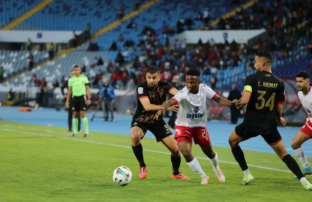 مديرية التحكيم في ورطة.. والجيش يرفض التمسماني بـ"كلاسيكو" الكرة