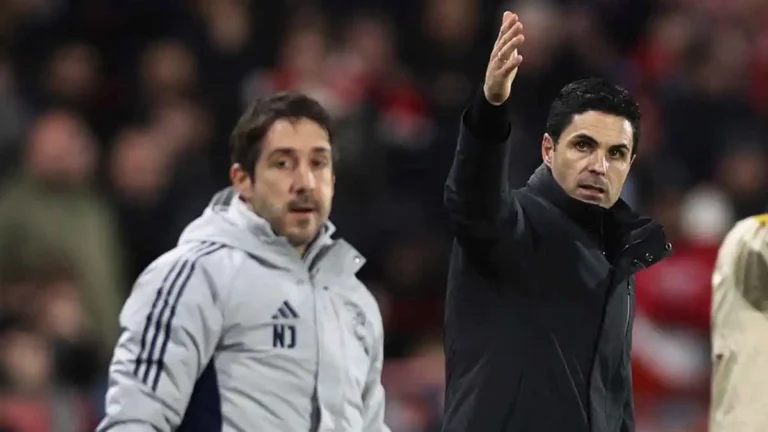 بند "مكافآت الأهداف" في عقد مدرب أرسنال للكرات الثابتة