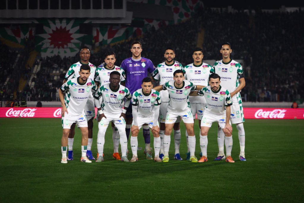 الرجاء الرياضي يعلن تشكيلته لمواجهة حسنية أكادير بالدوري