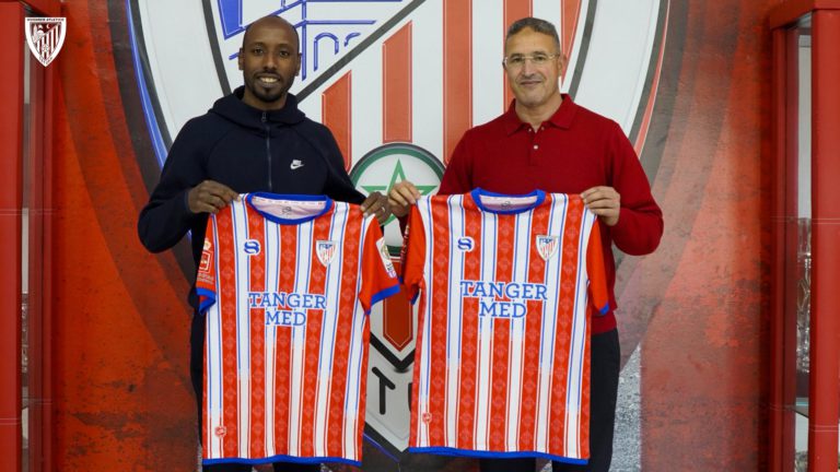 المغرب التطواني يتعاقد رسميًا مع عبد الكريم الجيناني مدربًا جديدًا