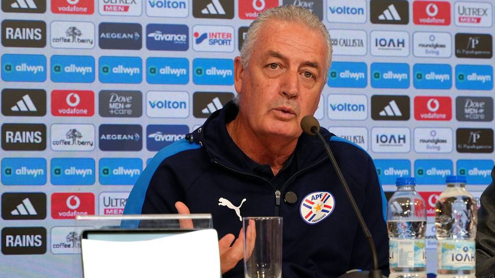 مدرب باراغواي يشيد بالمغرب ويصنفه ضمن كبار كرة القدم العالمية