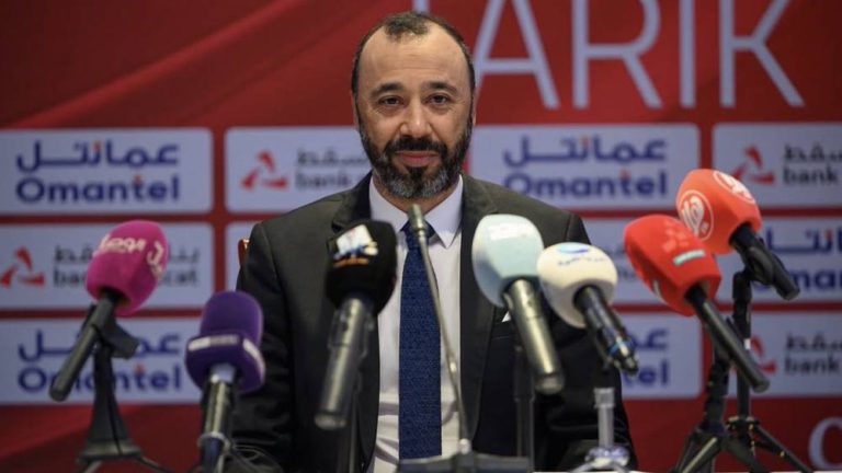 عمان تراهن على خبرة السكتيوي المغربية لتدريب منتخبها الأول