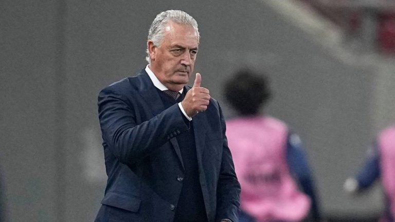 مدرب باراغواي يشيد بالمغرب ويصف المباراة بـ"اختبار المونديال"