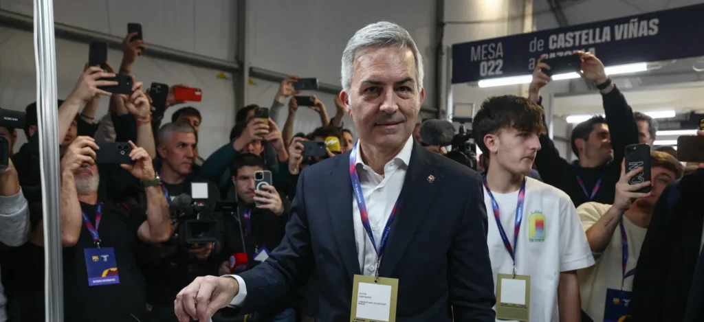 فونت يهاجم لابورتا قبيل انتخابات برشلونة: "هذا ليس لابورتا!"