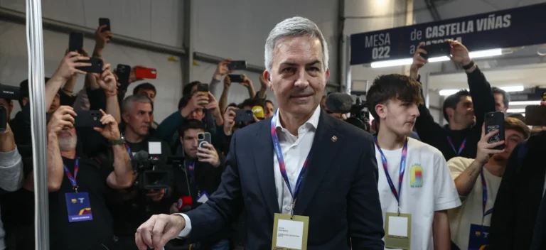 فونت يهاجم لابورتا قبيل انتخابات برشلونة: "هذا ليس لابورتا!"