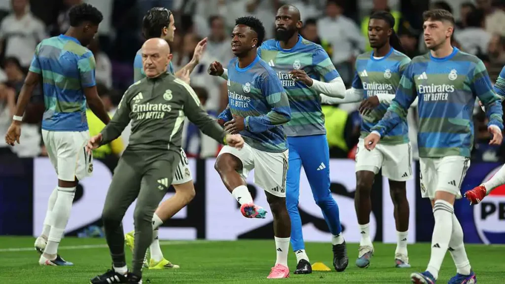 ريال مدريد يفتح الباب أمام رحيل كامافينغا وميندي الصيف القادم