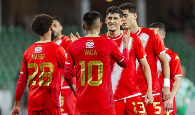 الوداد يفقد أبرز نجومه أمام الجيش الملكي في قمة الدوري