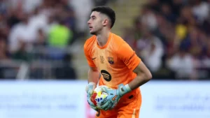 دي لا فوينتي يستبعد حارس برشلونة بقرار مفاجئ قبل مواجهة صربيا