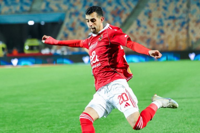 بلعمري يحسم الجدل: حساباته على إنستغرام ليست كلها رسمية