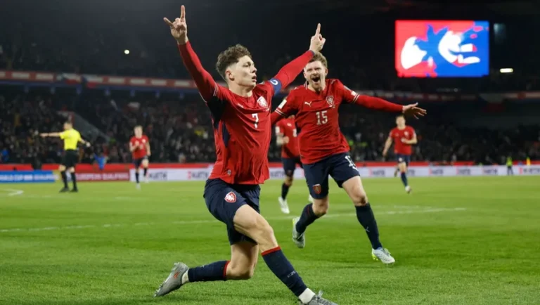 التشيك تهزم الدنمارك بركلات الترجيح.. وتتأهل للمونديال بعد غياب طويل