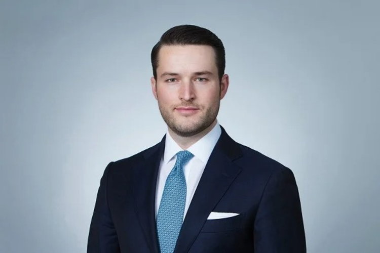 خبير قانوني: مغادرة السنغال للملعب خرق للقانون يضعف موقفها