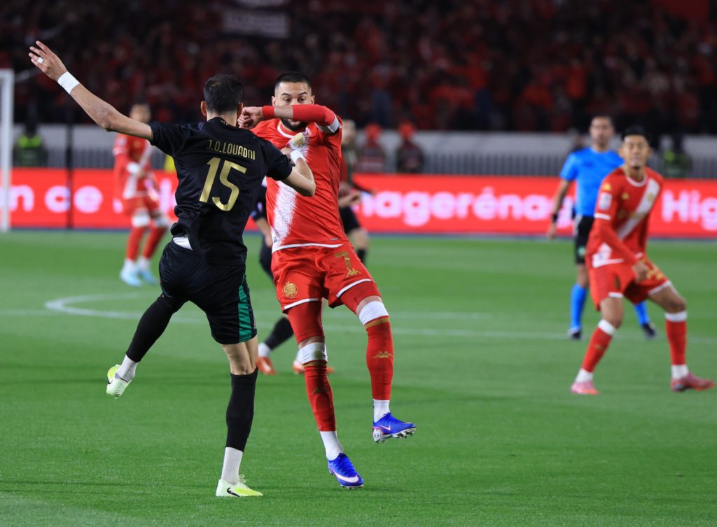 الجيش الملكي ينتصر على الوداد في كلاسيكو مثير بالدوري المغربي