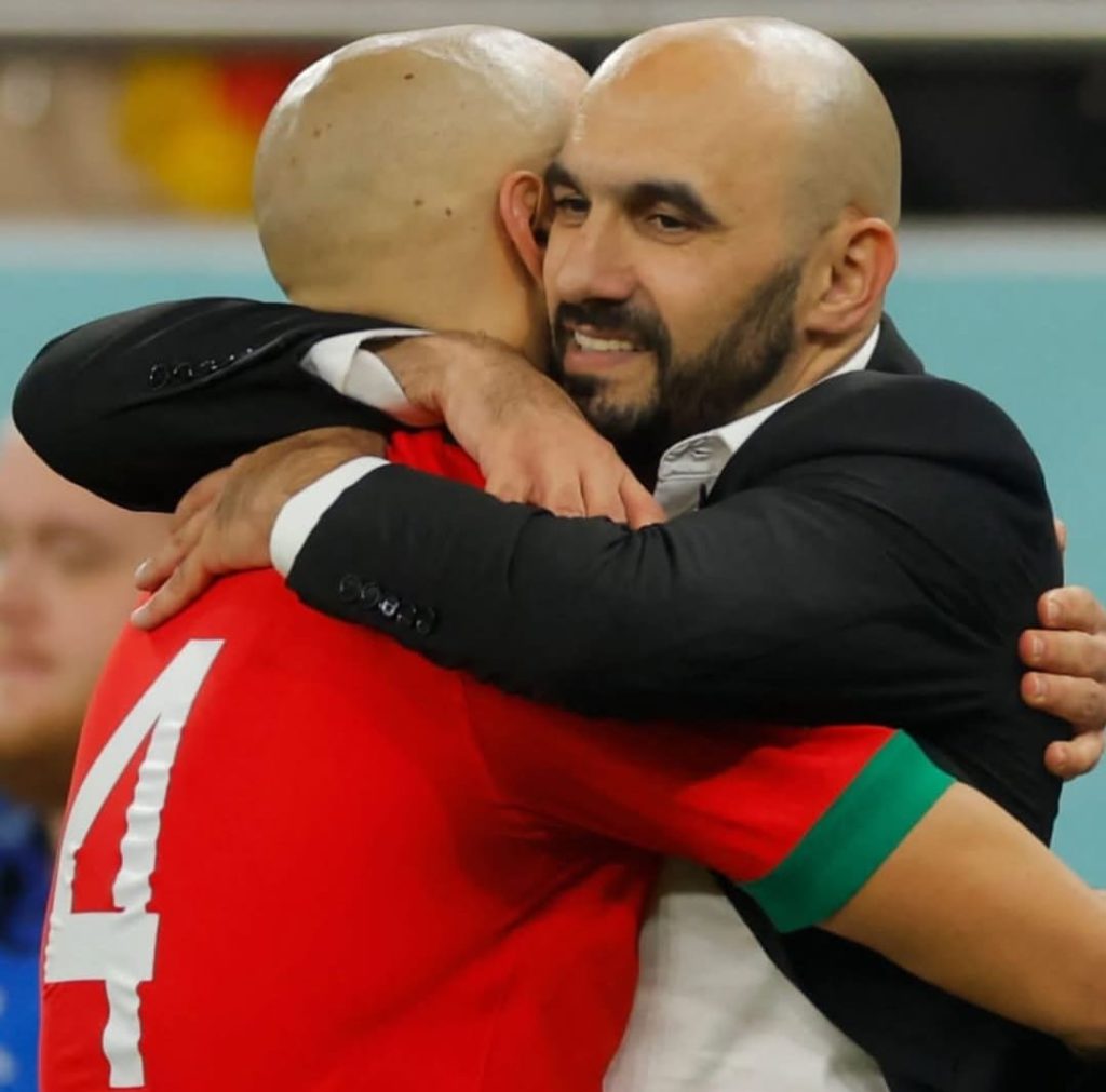 أمرابط يودع الركراكي برسالة مؤثرة بعد انتهاء مهمته مع المغرب