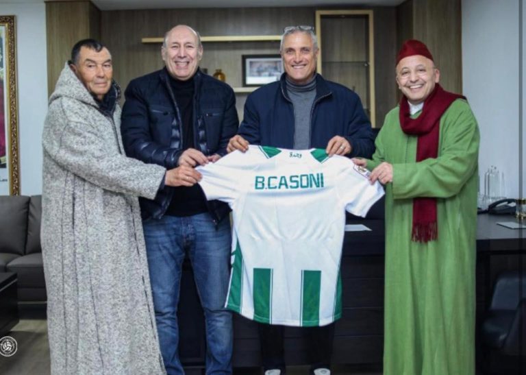 مولودية وجدة المغربي يعلن التعاقد مع المدرب كازوني