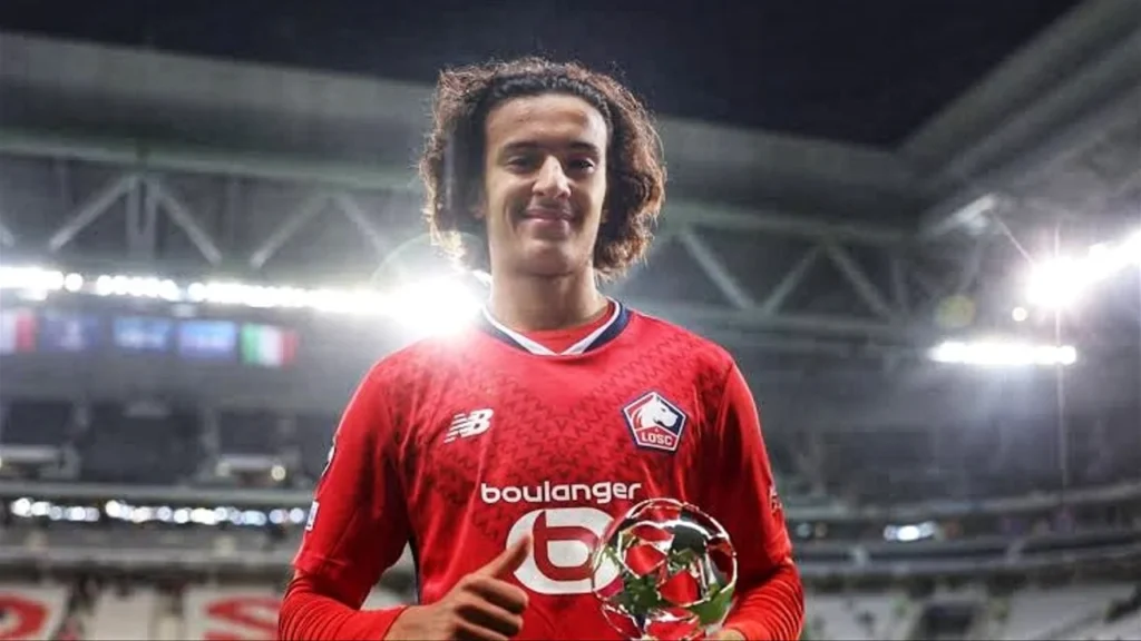 بوعدي يُبقي الباب مفتوحًا أمام اللعب للمغرب أو فرنسا