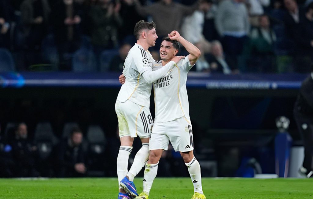 فالفيردي يقود ريال مدريد للفوز على مانشستر سيتي بثلاثية تاريخية