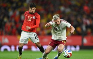 مصر تُجبر إسبانيا على التعادل السلبي في مباراة ودية ببرشلونة