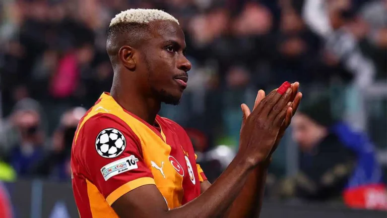 أوسيمين يرفض الدوري السعودي ويُفضّل البقاء في أوروبا