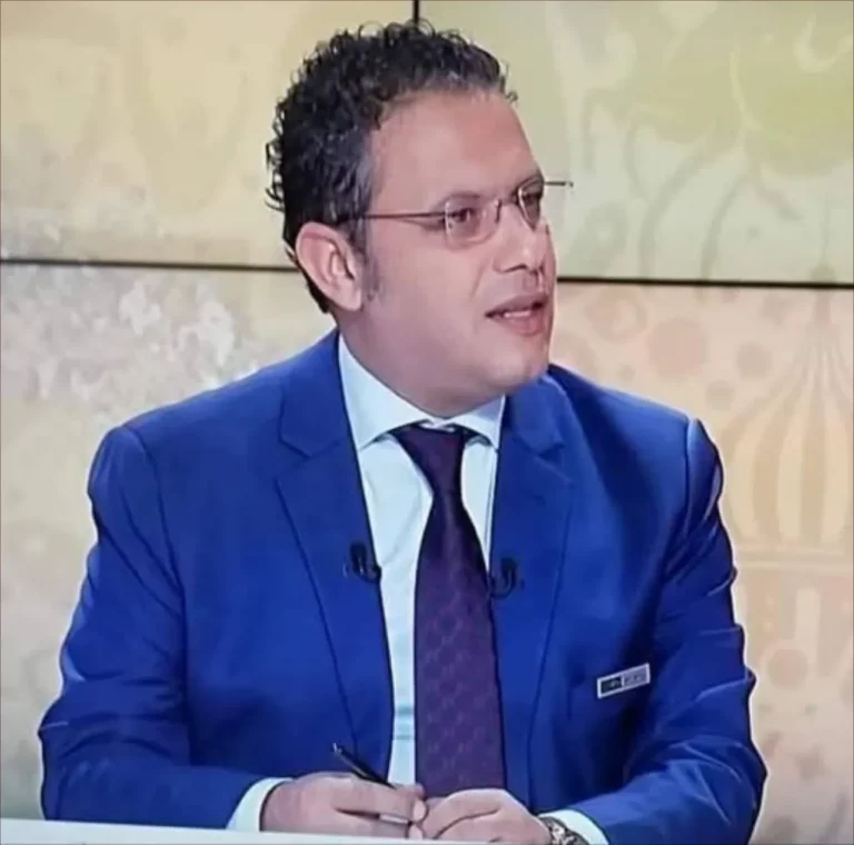 معلق تونسي يثير غضب الجماهير المغربية بتعليقه على مباراة الجيش وبيراميدز