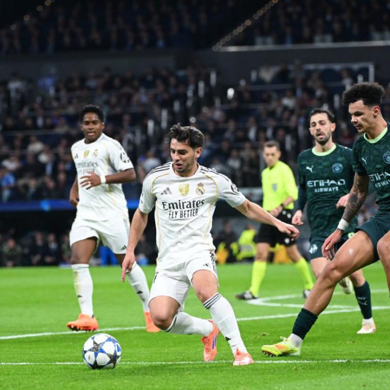 "ليكيب" الفرنسية تشيد بإبراهيم دياز بعد تألقه مع ريال مدريد