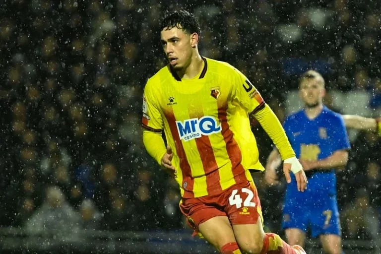 أندية البريميرليغ تتنافس على ضم نجم واتفورد عثمان معما