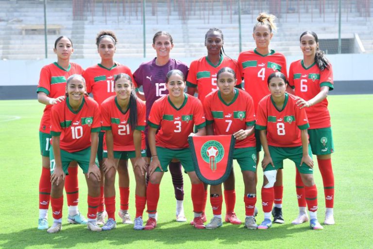 المغربية "الكومير" تسجل "سوبر هاتريك" والخسارة تلاحق المنتخب النسوي