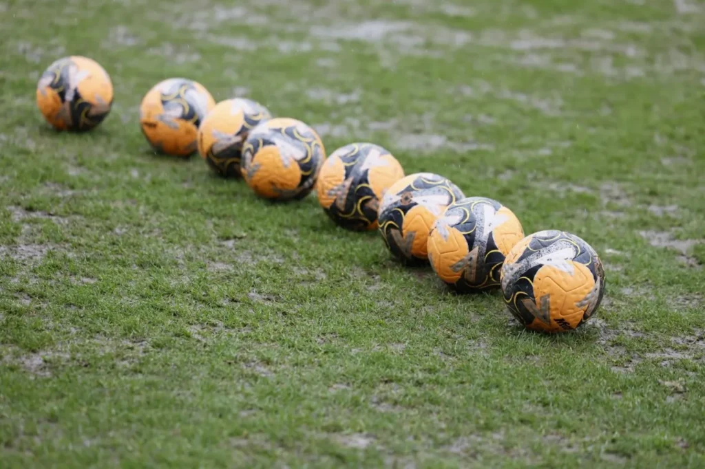 طعن لاعب في فرنسا بعد شجار جماعي بمباراة شبابية