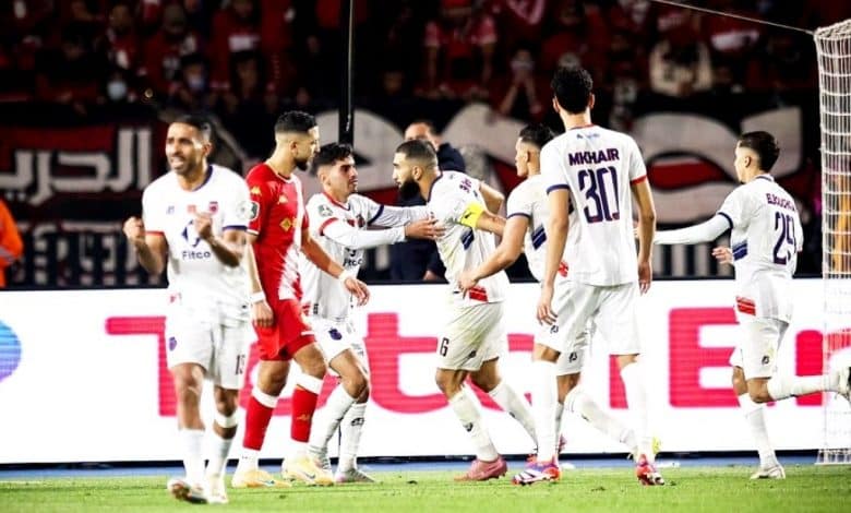 محمد طلال يحذر جماهير الرجاء والوداد من أزمة كروية مقبلة