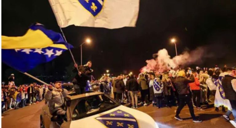 البوسنة تُقصي إيطاليا وتتأهل للمونديال: الشوارع تشتعل فرحًا