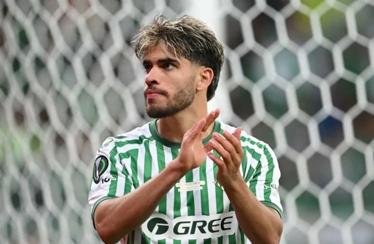 برشلونة يدرس استعادة الزلزولي لتعزيز هجومه الصيفي