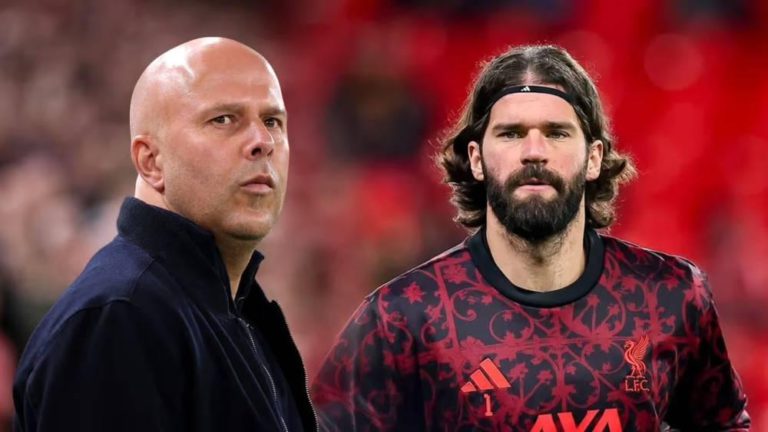 أليسون يكشف عن خلاف بسيط مع مدرب ليفربول بشأن موعد عودته