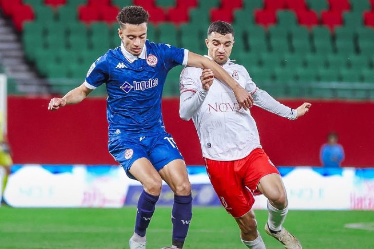 الفتح الرياضي يُسقط الوداد بهدف في مباراة مؤجلة بالدوري المغربي